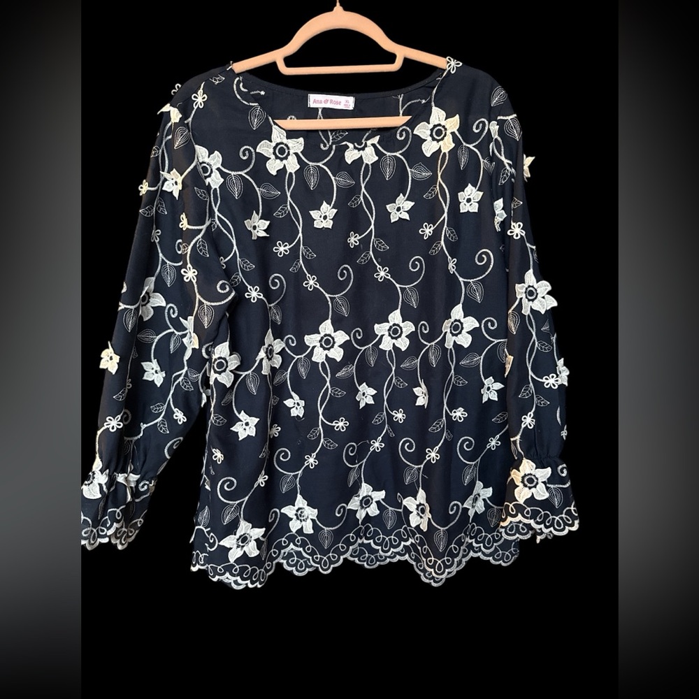 Anna & Rose Blue Blouse with Floral Embroidery Size 1X